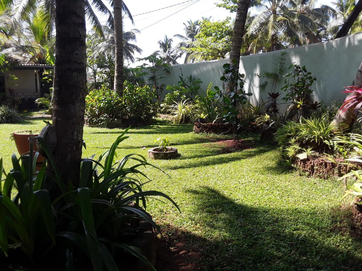 Karl Holiday Bungalow Kalutara Buitenkant foto